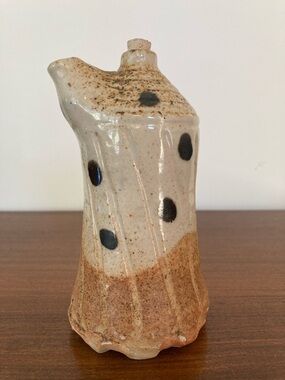 Ceramic artisan handmade dispenser with cork top